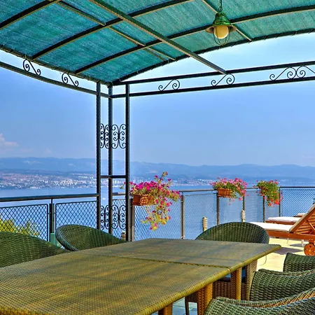 Laurus-3 By Interhome Apartamento Lovran