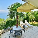 Laurus-3 By Interhome